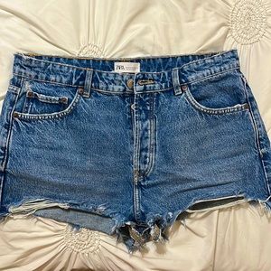 Zara short